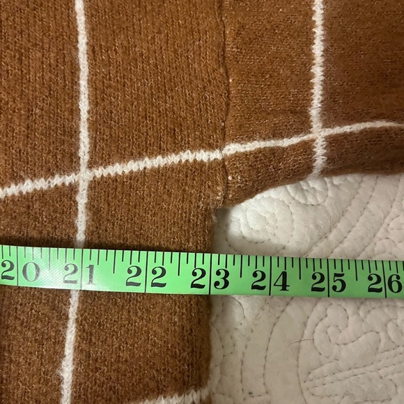 Lumiere off the grid oversized cowl neck  sweater, size Medium - Picture 7 of 8